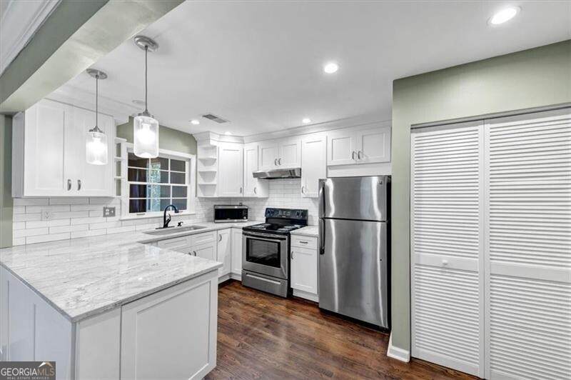 144 Woodmere Square - Photo 1