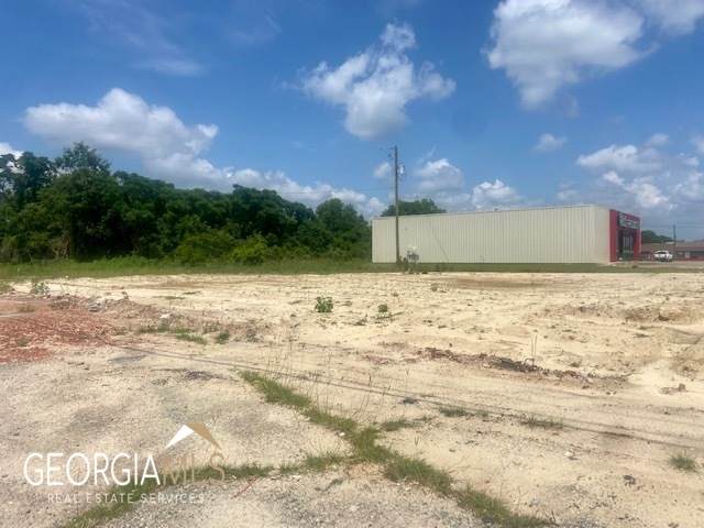 102 Oak Street - Photo 1