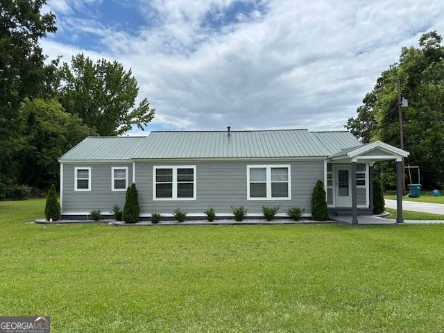 641 Ellington Avenue - Photo 1