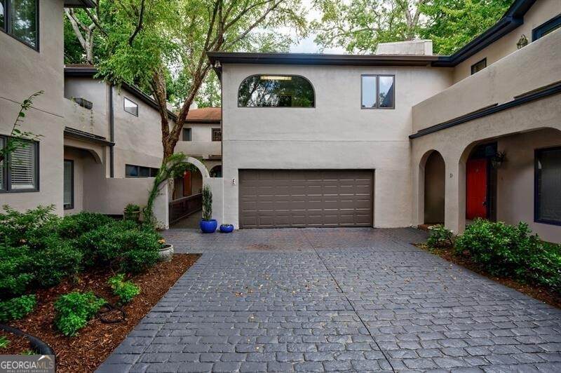 3491 Roswell Road - Photo 1