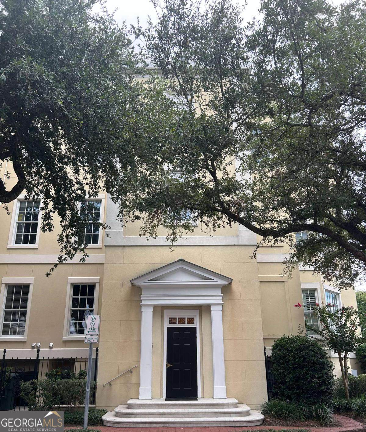 304 Jones Street - Photo 1