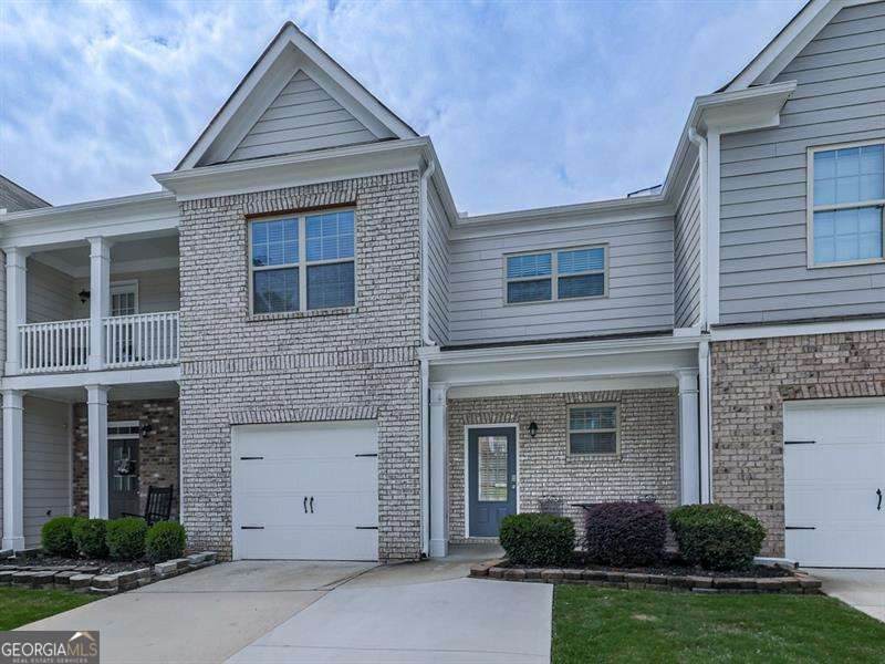 219 Madison Avenue - Photo 1