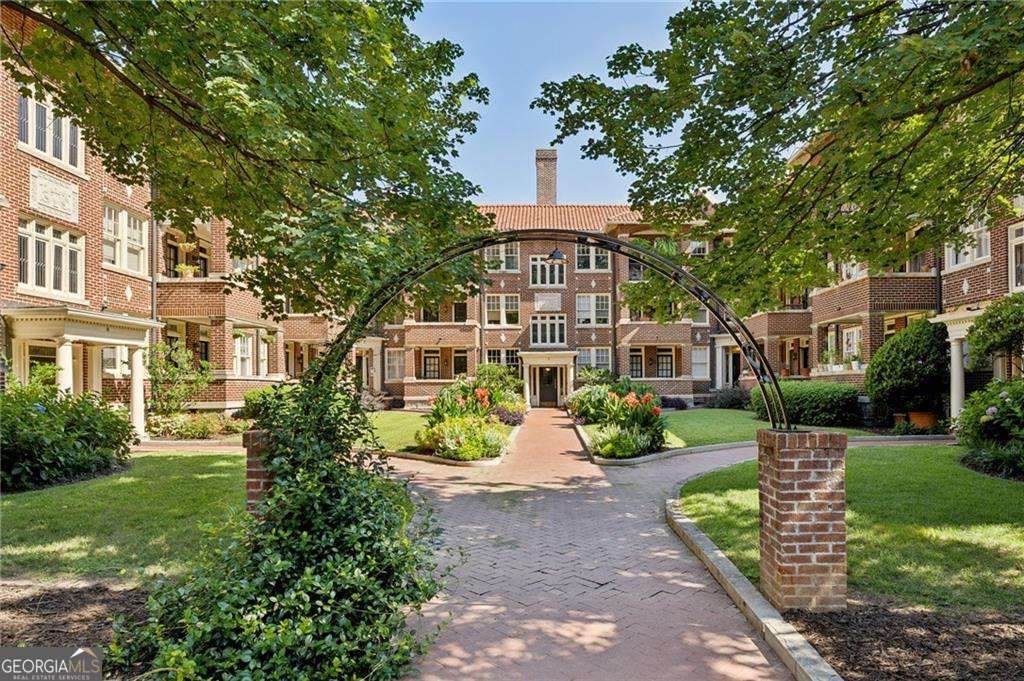 198 Ponce De Leon Avenue - Photo 1