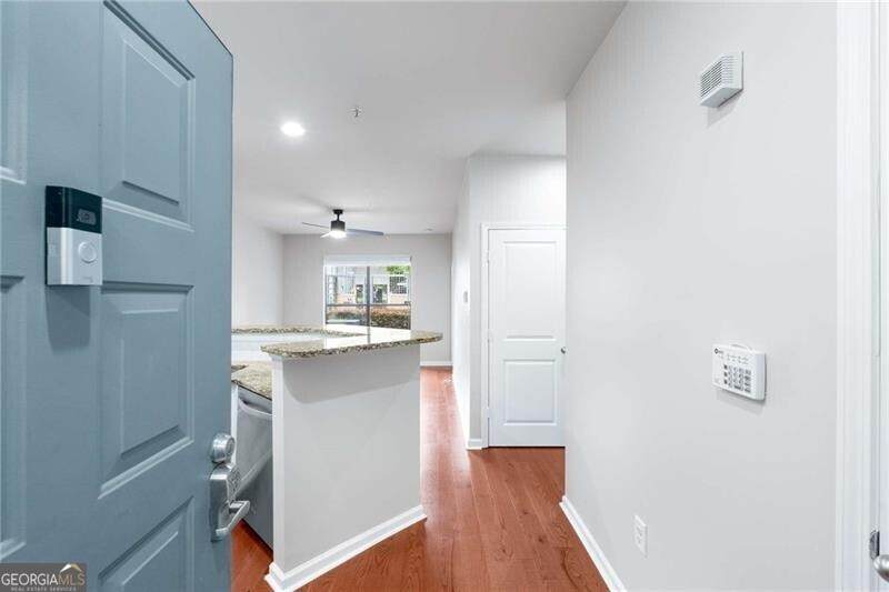 821 Ralph Mcgill Boulevard - Photo 1