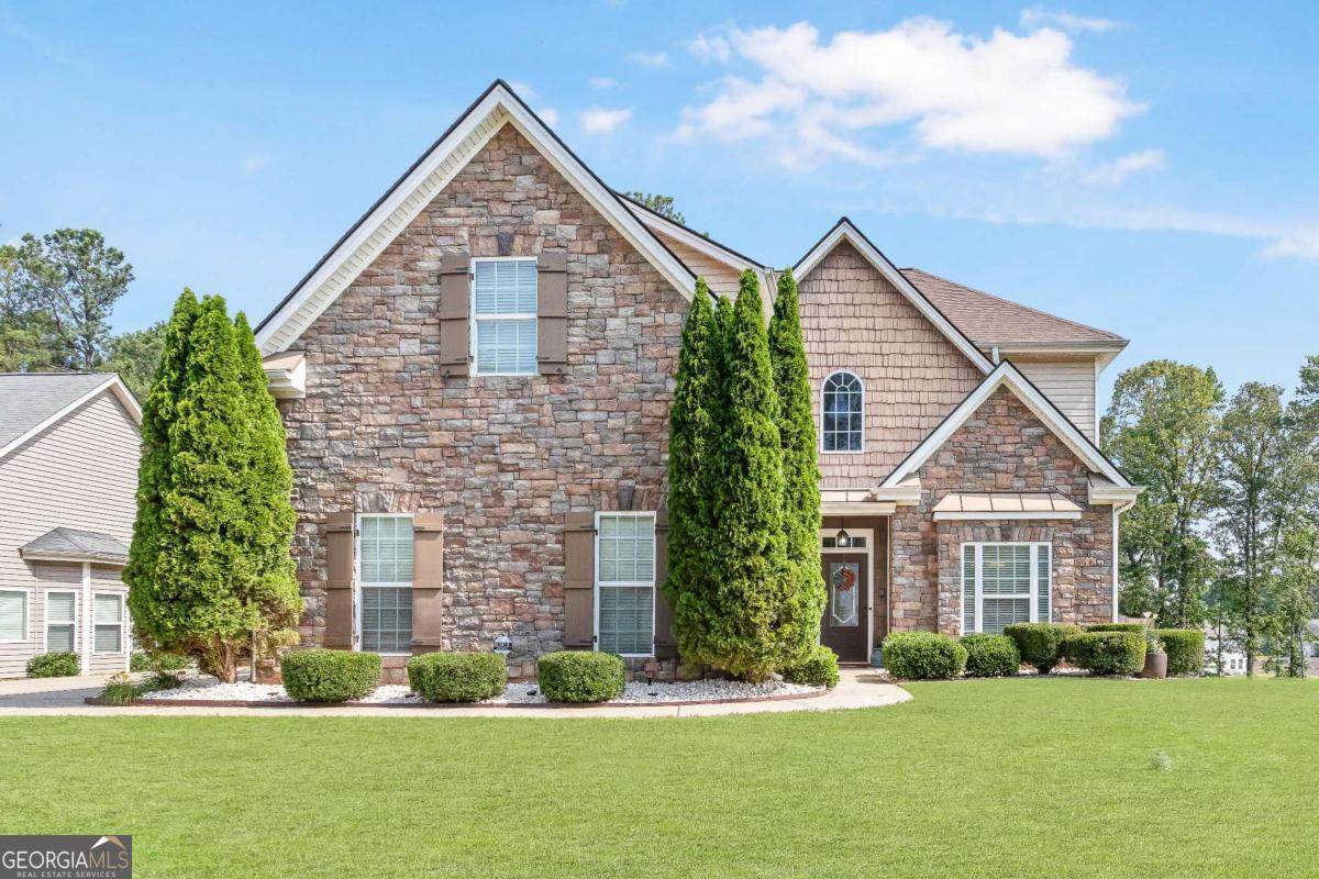 812 Brown Thrasher Way - Photo 1