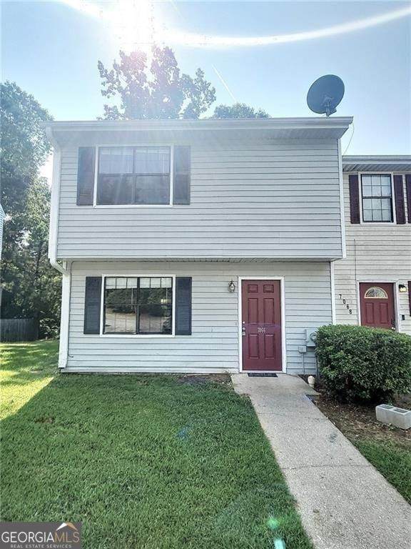 7066 Oakhill Circle - Photo 1