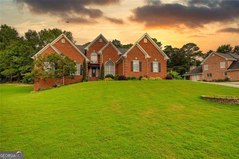 210 Helens Manor Drive - Photo 1