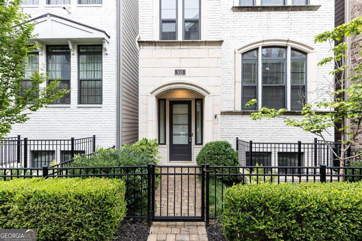 513 Broadview Lane - Photo 1