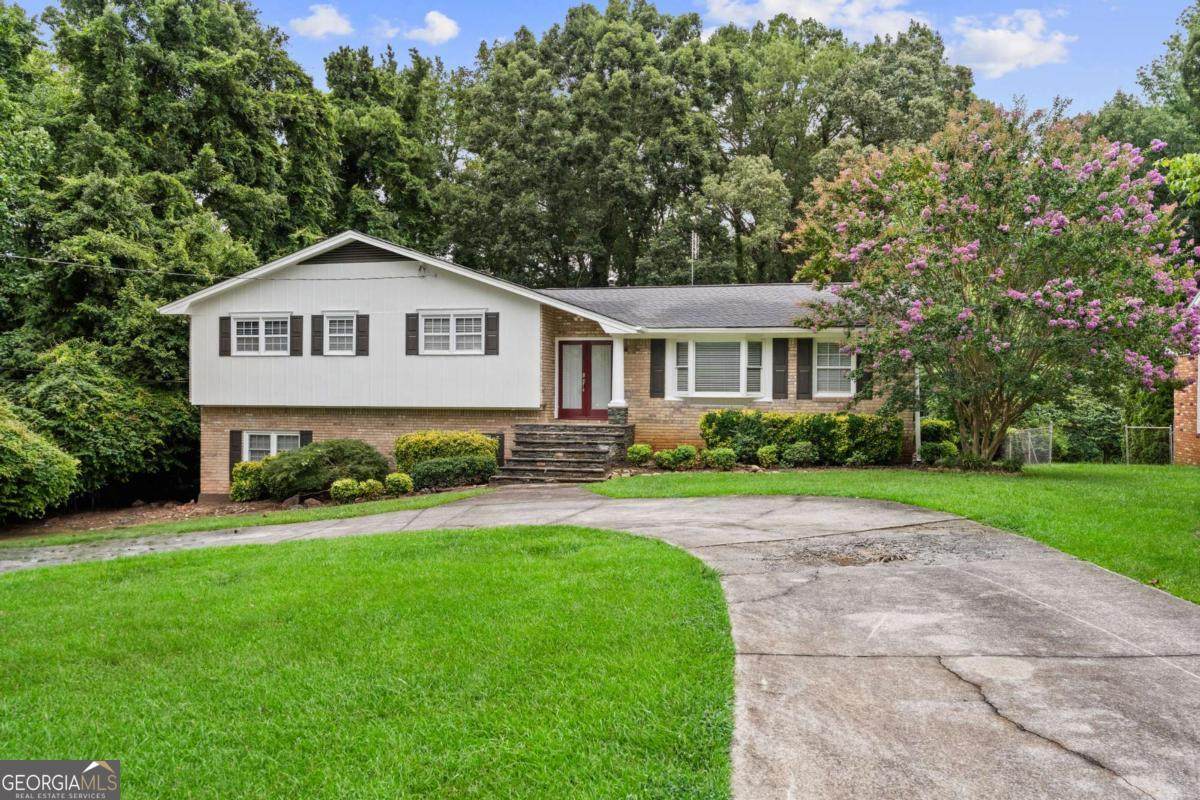 2072 Mcduffie Road - Photo 1