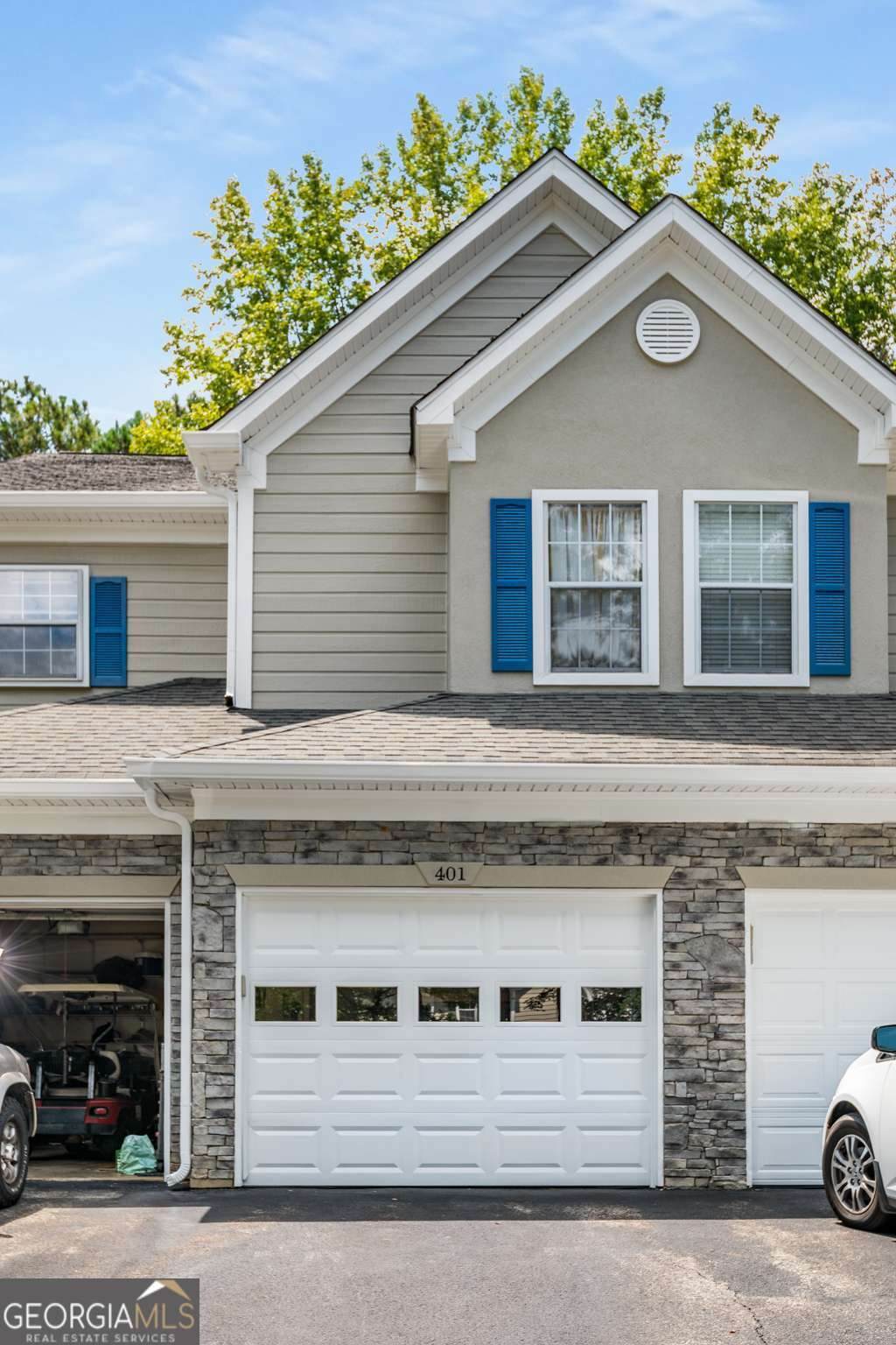 401 Peachtree Club Drive - Photo 1