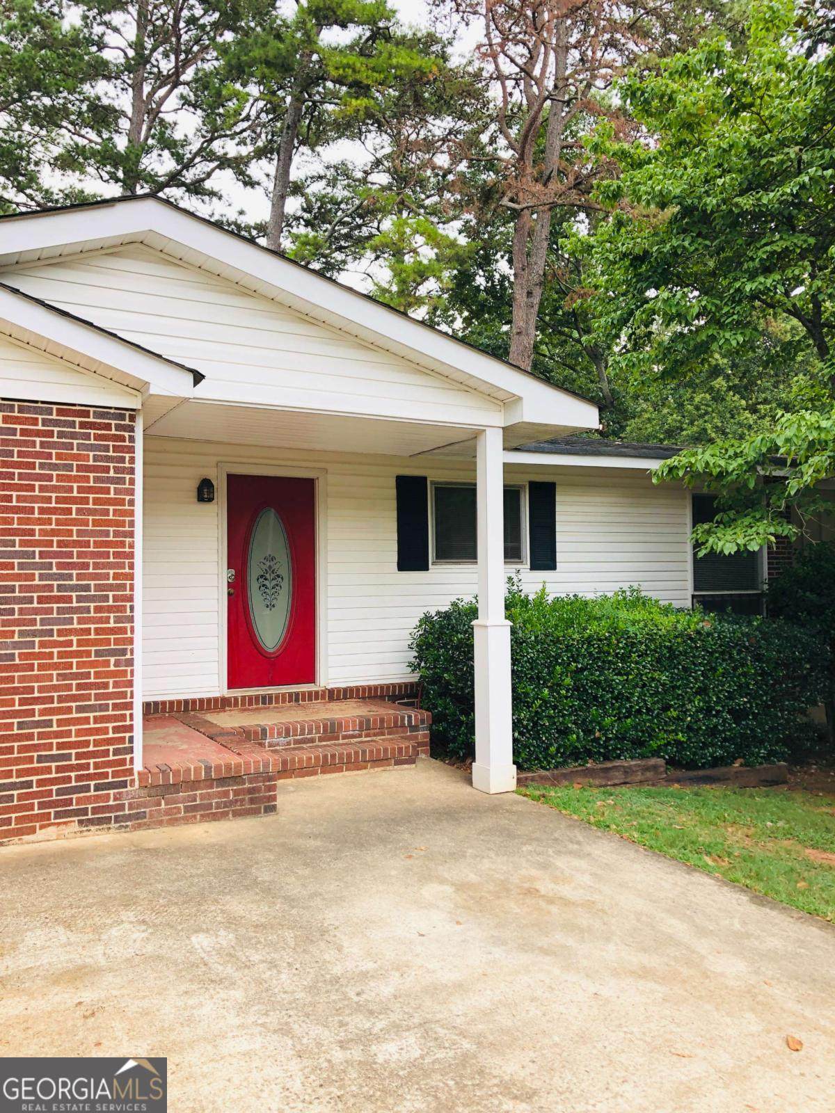 123 Garden Lane - Photo 1