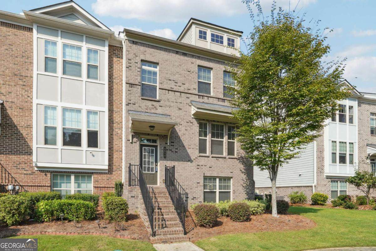 2590 Village Place Drive - Photo 1