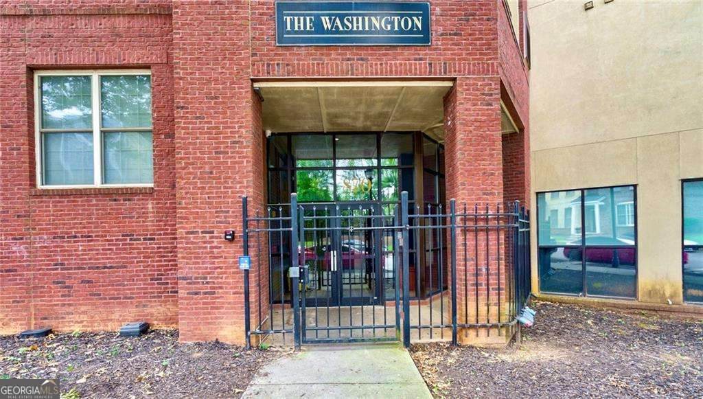 870 Mayson Turner Road - Photo 1