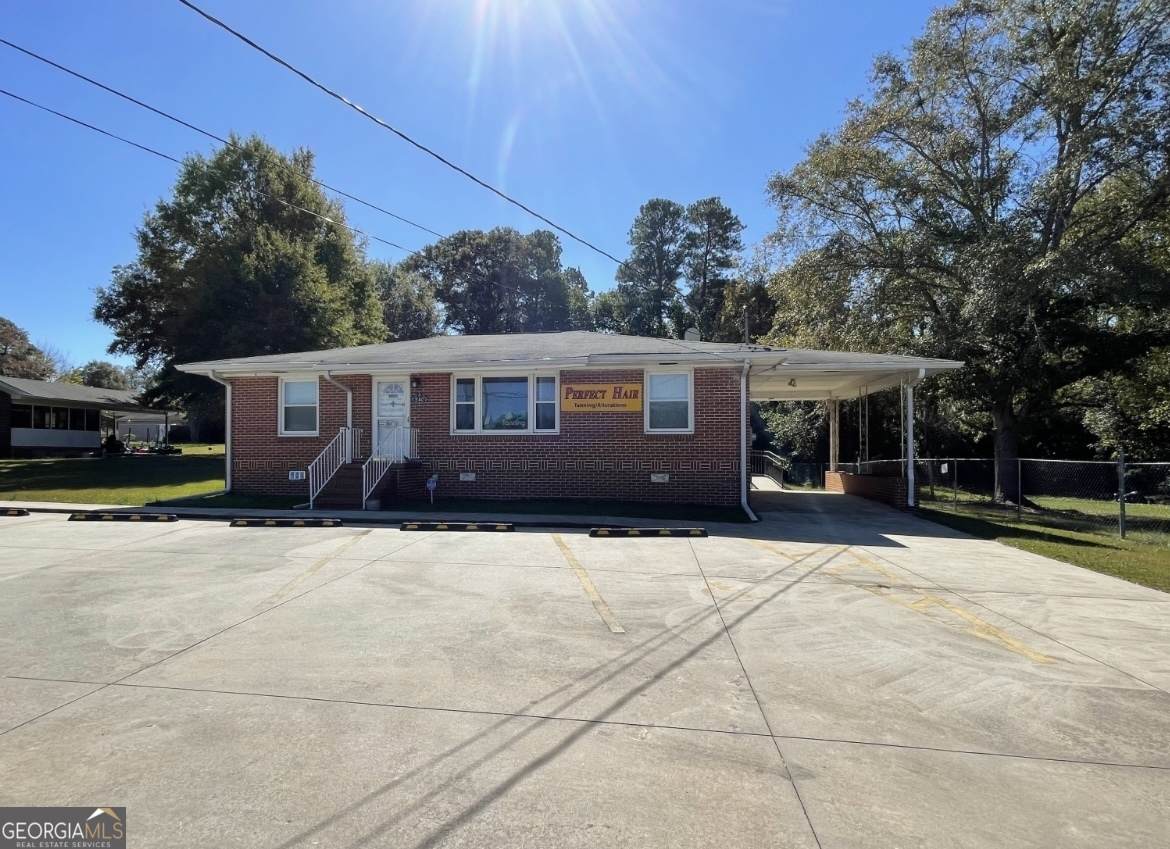 220 Airport Road - Photo 1