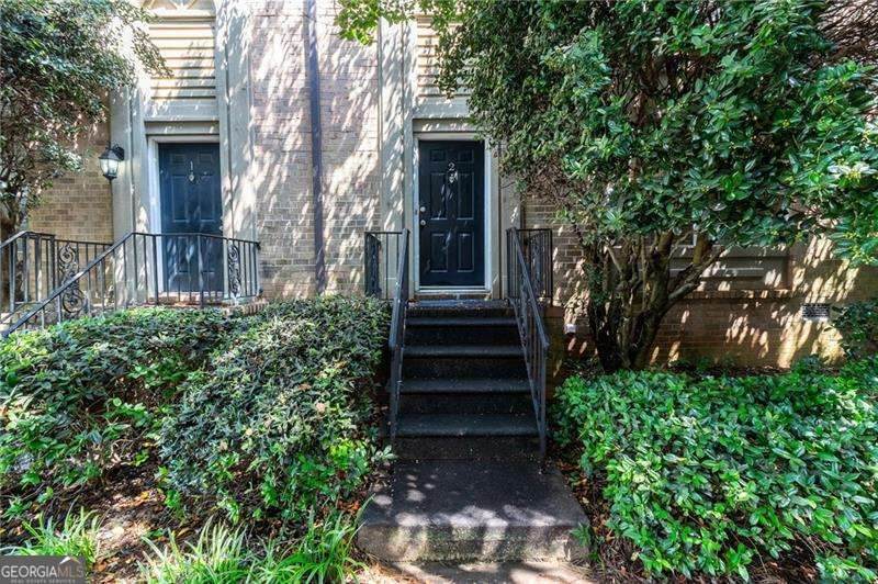 6980 Roswell Road - Photo 1