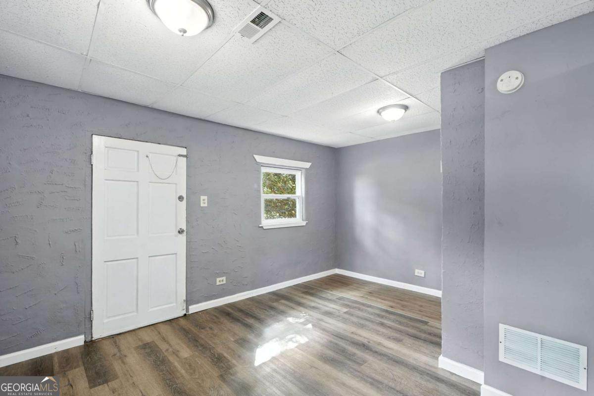 1527 Langston Avenue - Photo 1