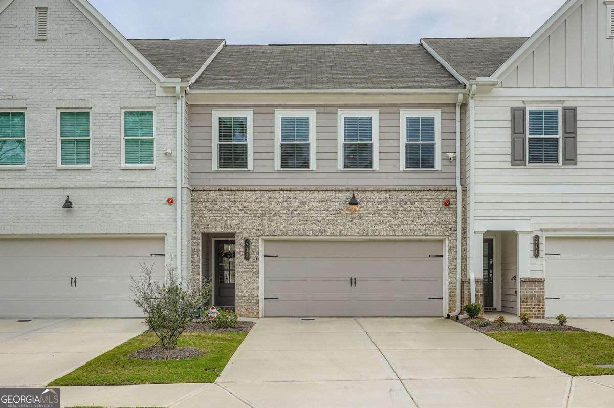 718 Trevett Way - Photo 1