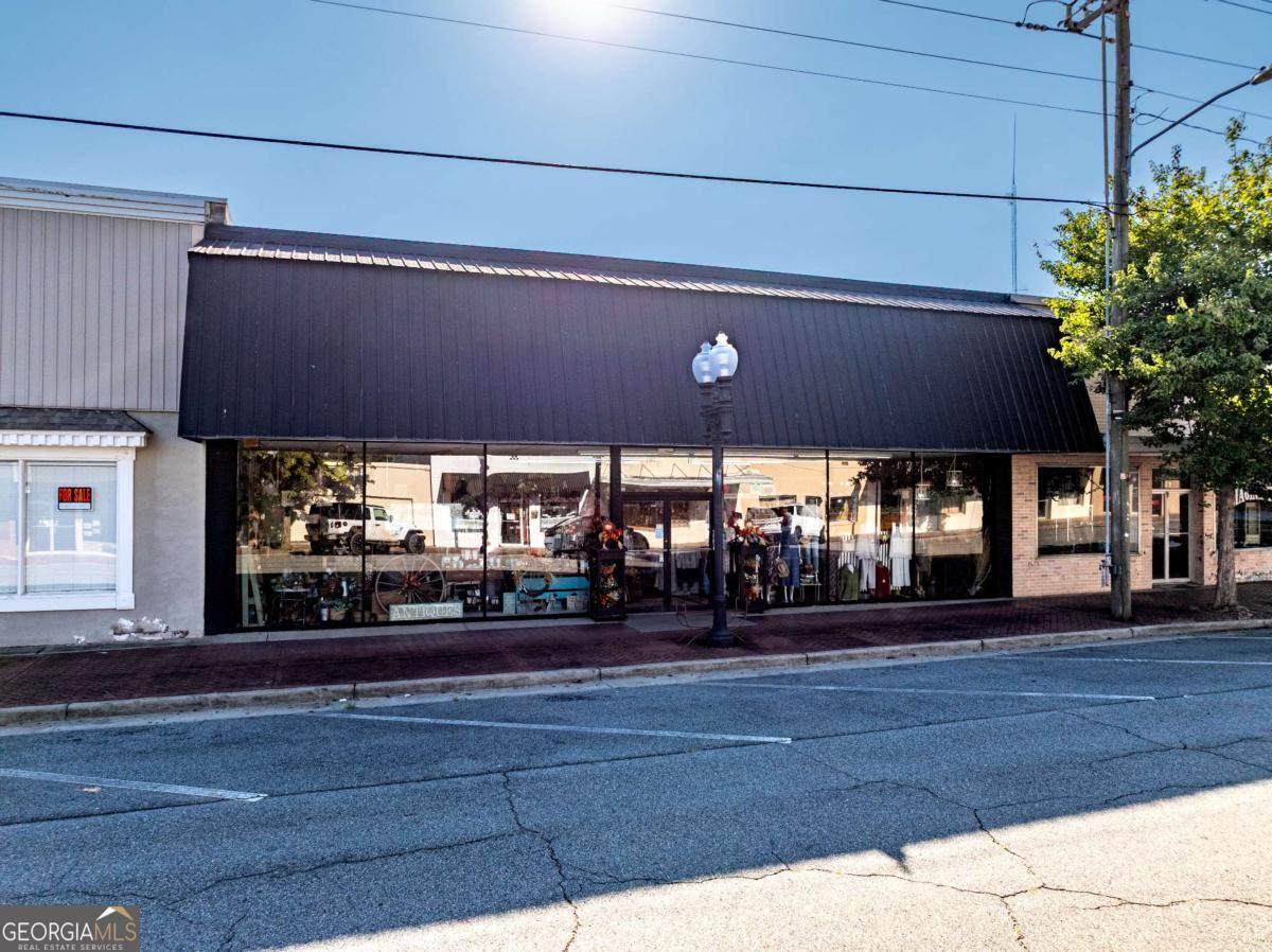 123 Gordon Street - Photo 1