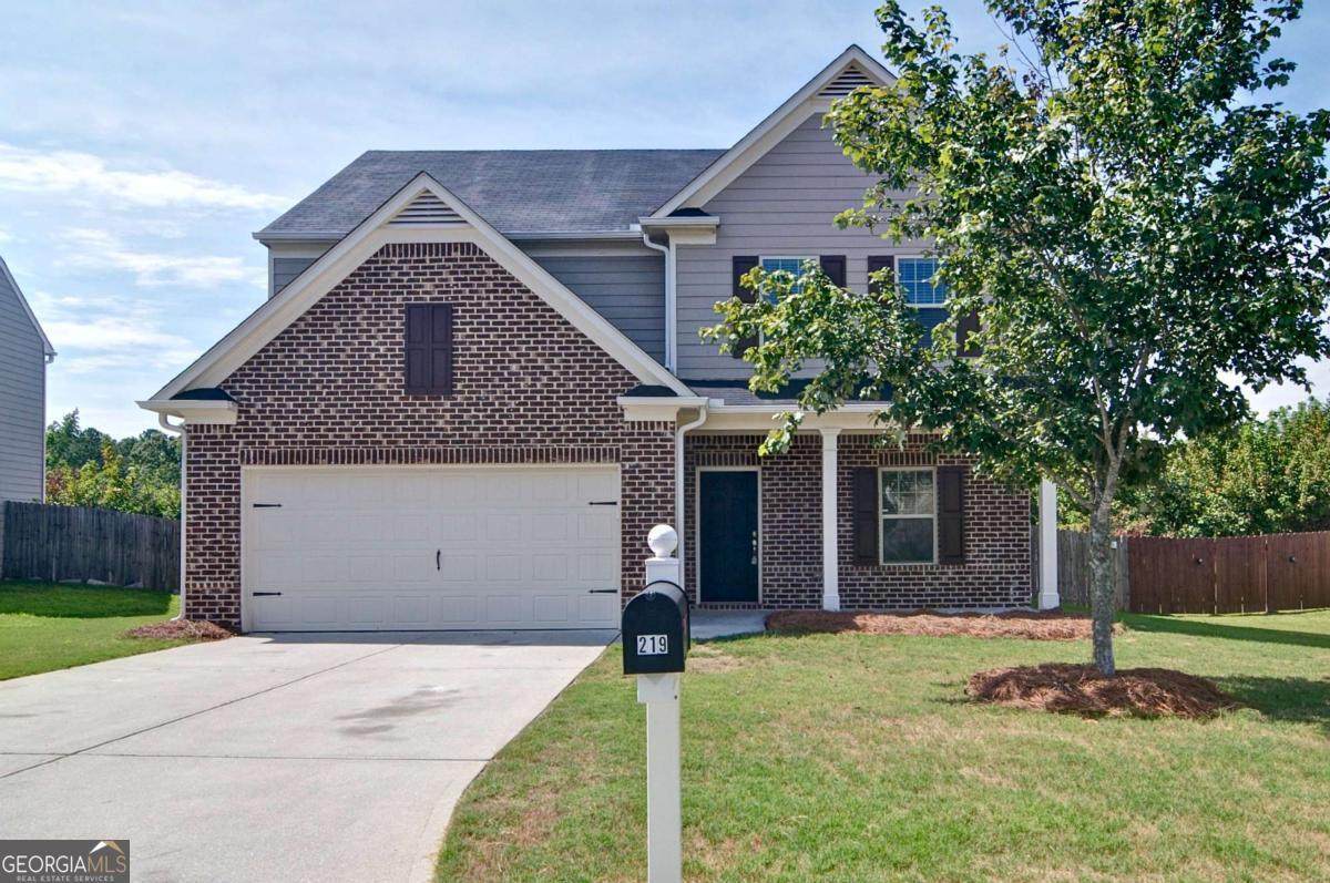 219 Aberdeen Way - Photo 1