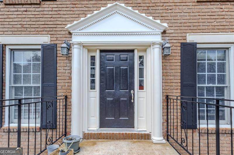 1101 Collier Road - Photo 1