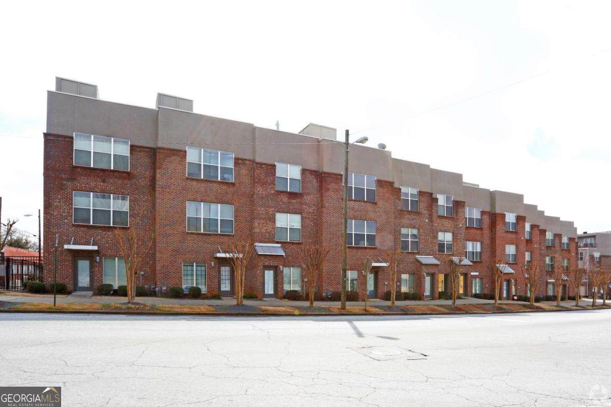 238 Walker Street - Photo 1