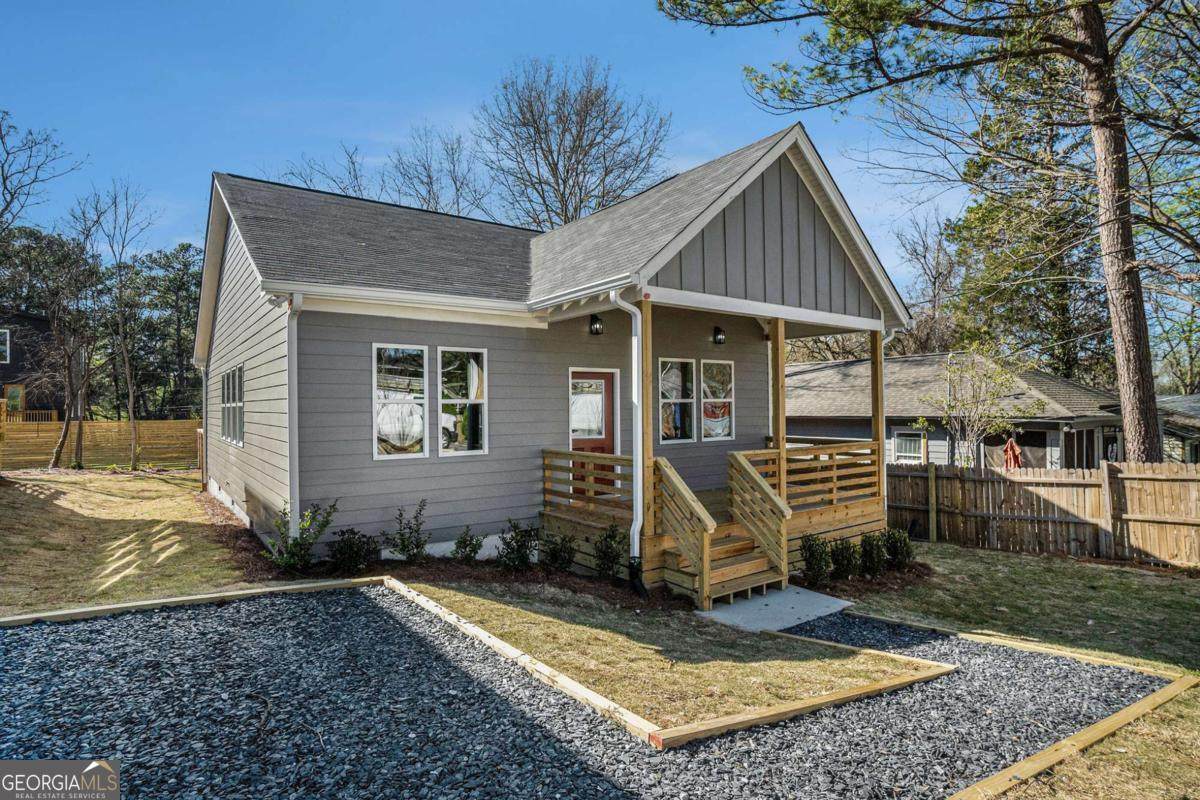 102 Dahlia Avenue - Photo 1