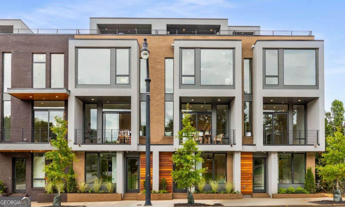 105 Georgia Avenue - Photo 1