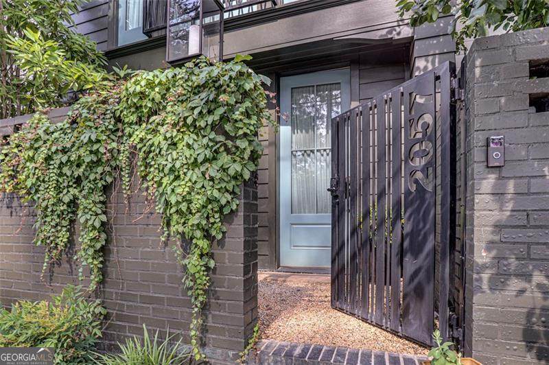 2057 Manchester Street - Photo 1