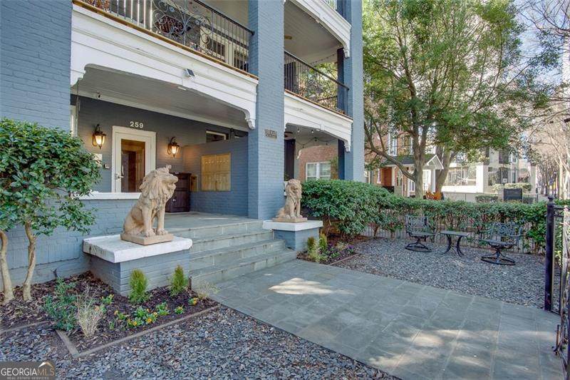 259 14TH Street - Photo 1