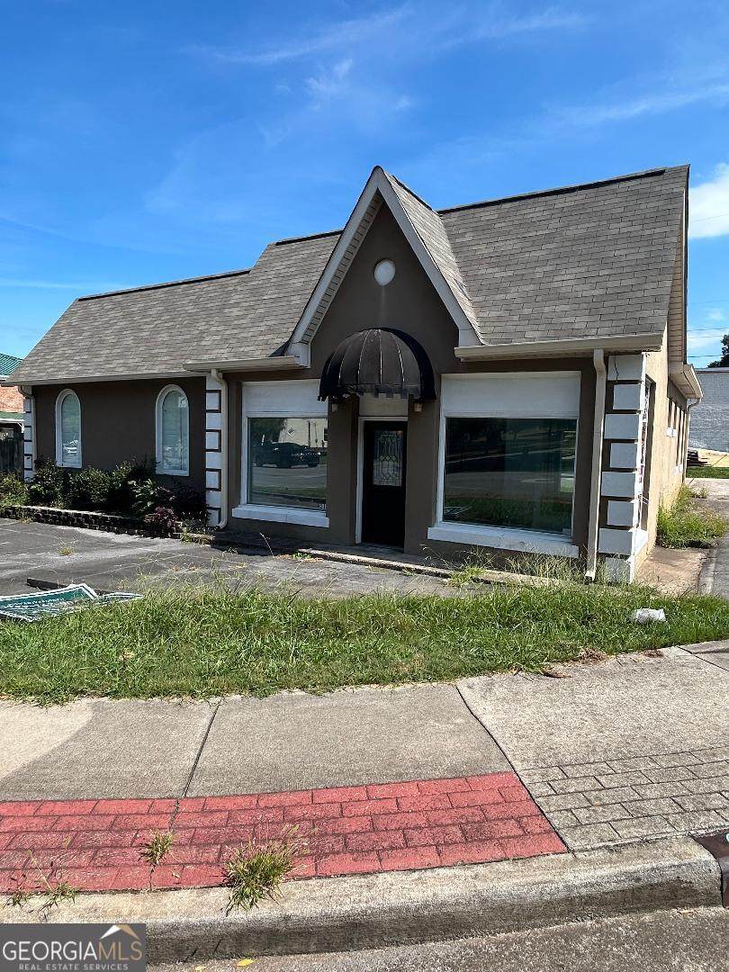 219 6th Street - Photo 1