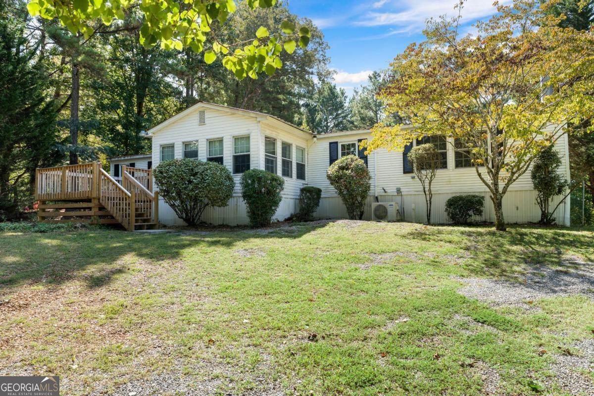 204 Simpson Circle - Photo 1