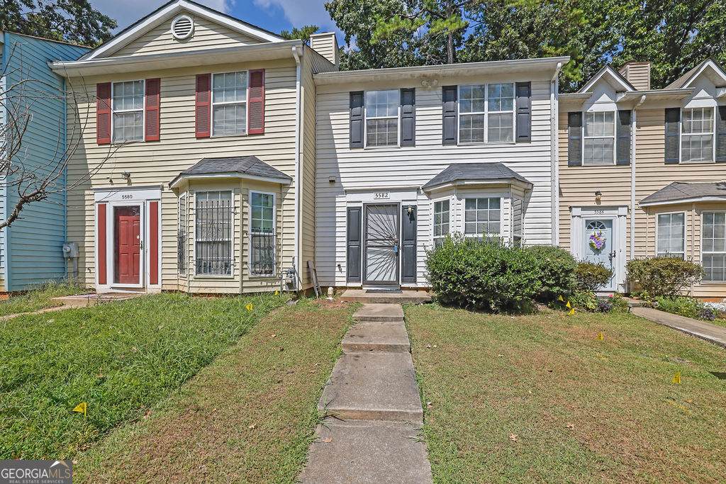 5582 Stonington Trace Parkway - Photo 1