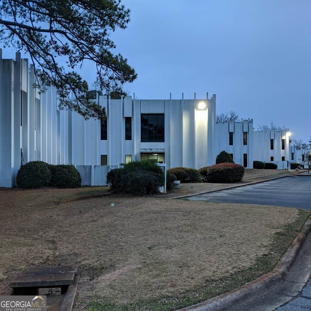 2500 Broad Street - Photo 1