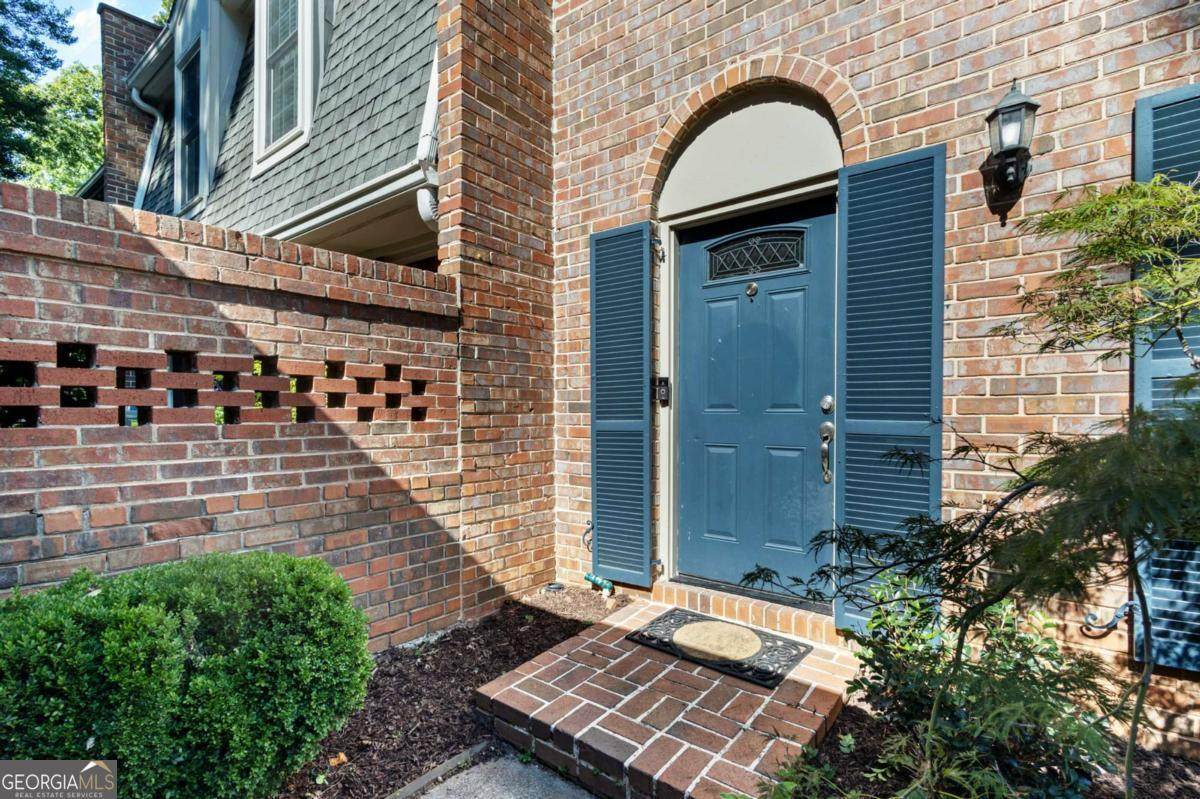 370 The Chace - Photo 1