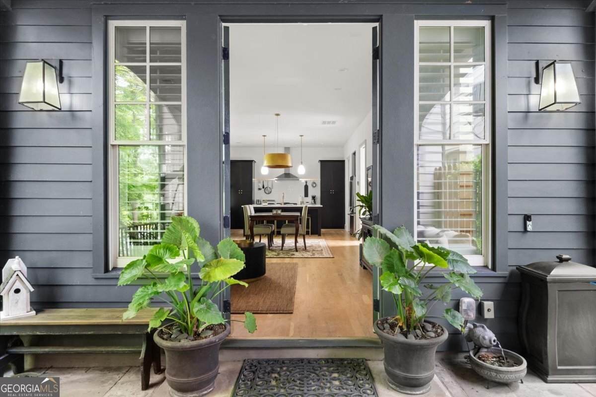 262 Southerland Terrace - Photo 1