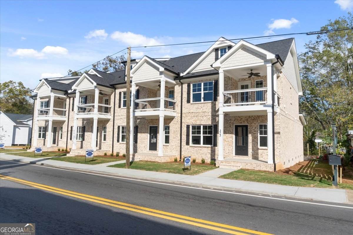 323 S Madison Avenue - Photo 1