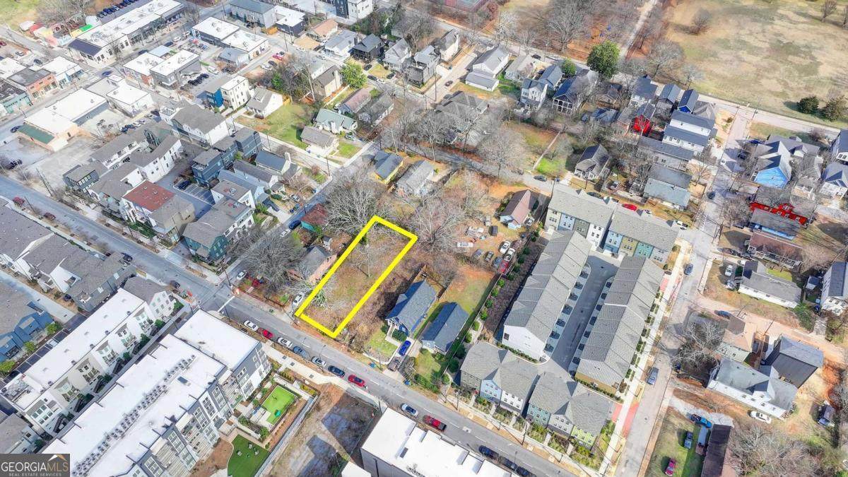 710 Fraser Street - Photo 1