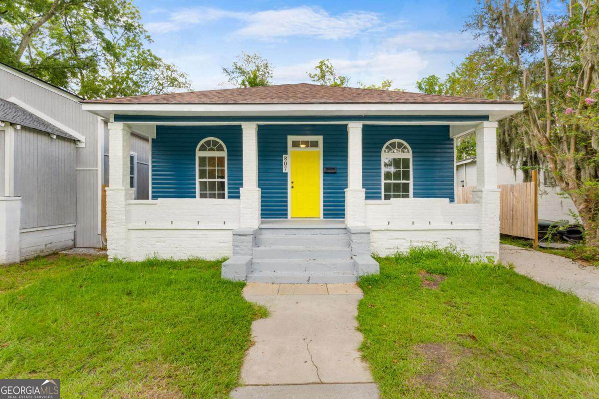 807 52nd Street - Photo 1