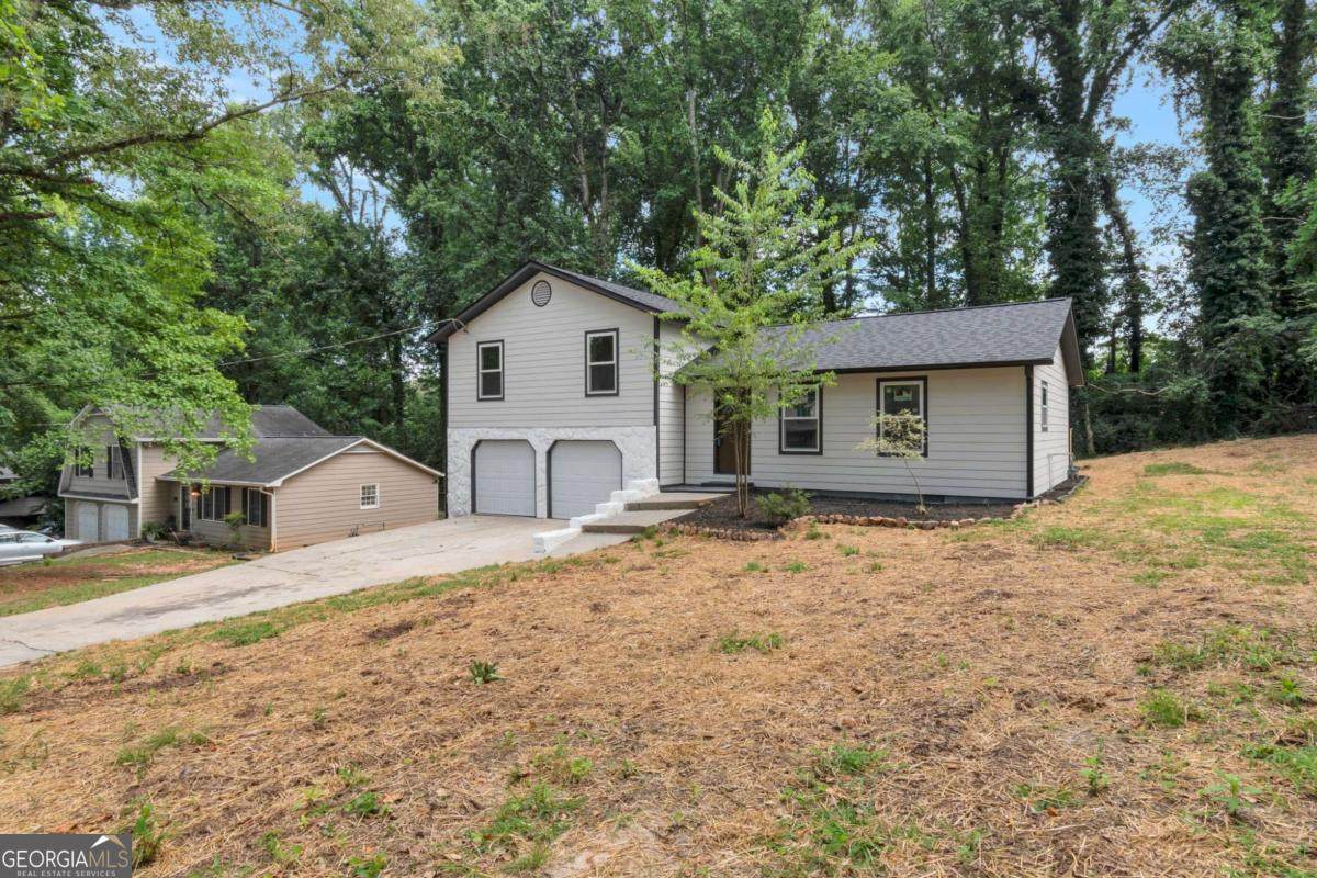 1684 Oak Ridge Way - Photo 1