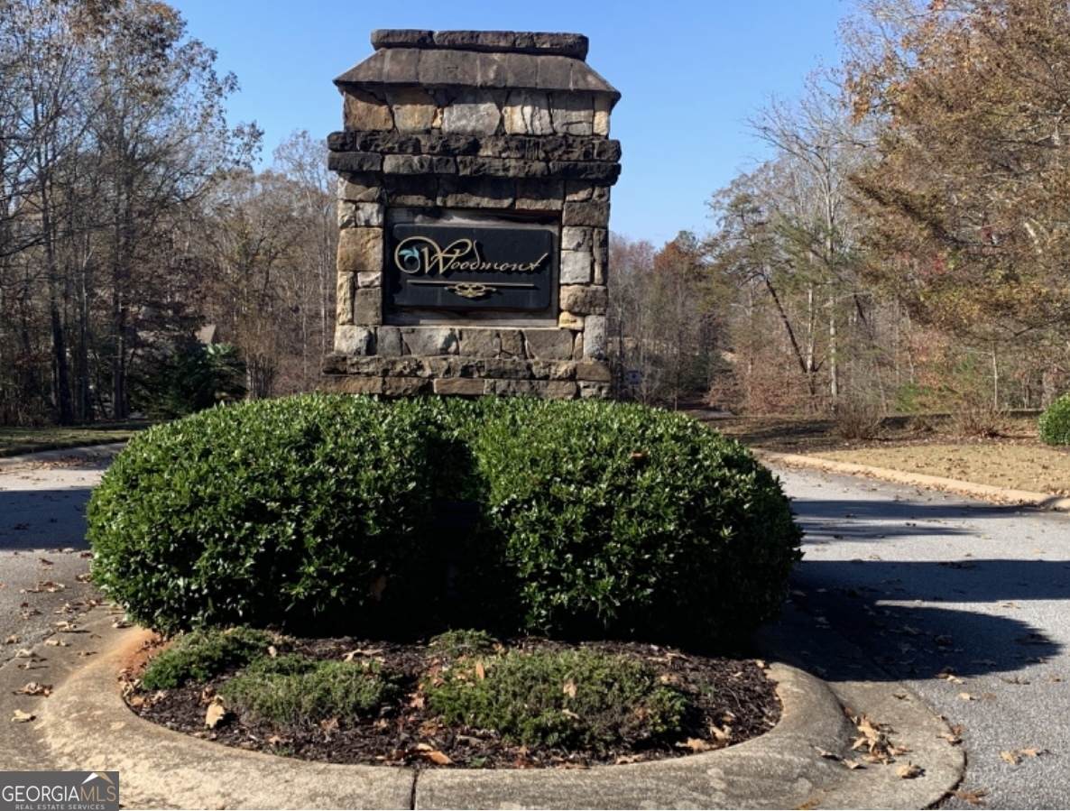 434 Beachwood Drive - Photo 1