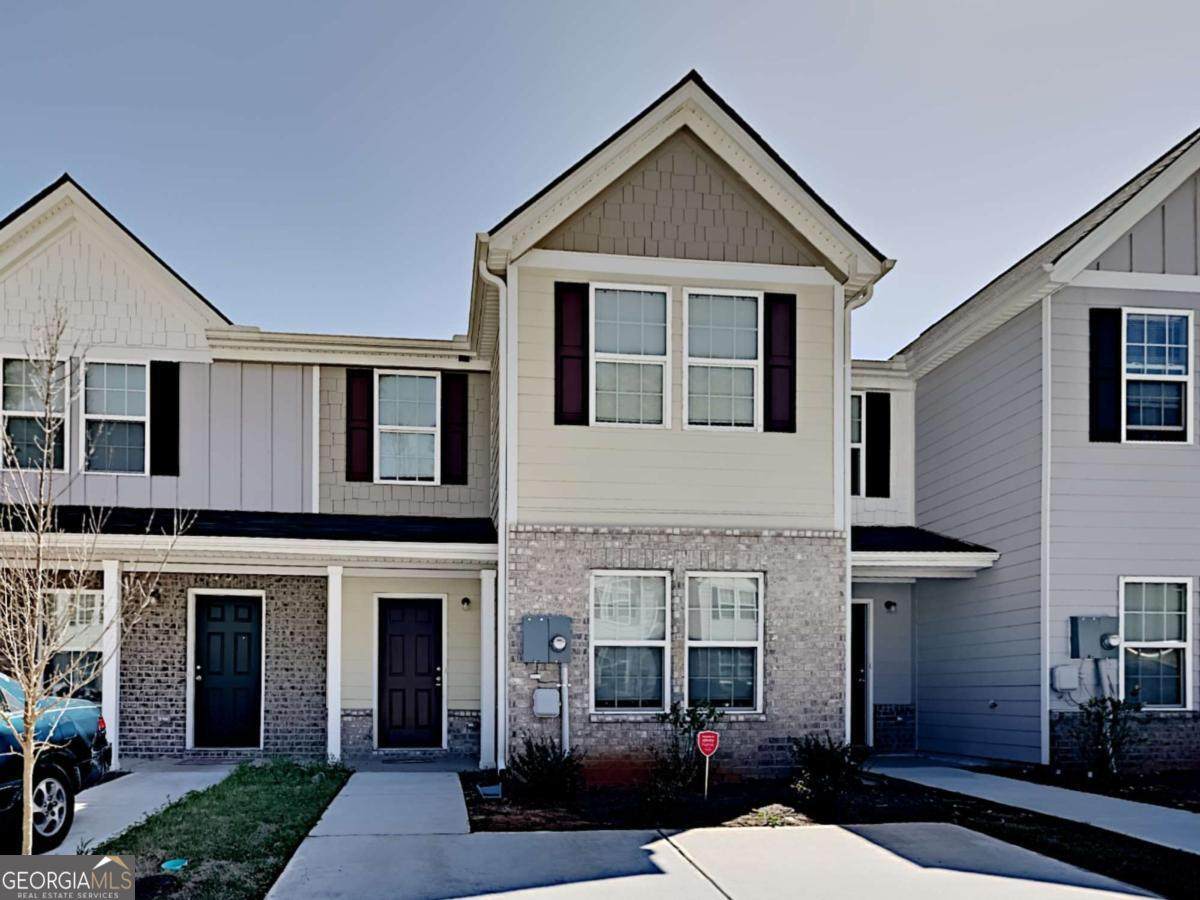 2543 Piering Drive - Photo 1