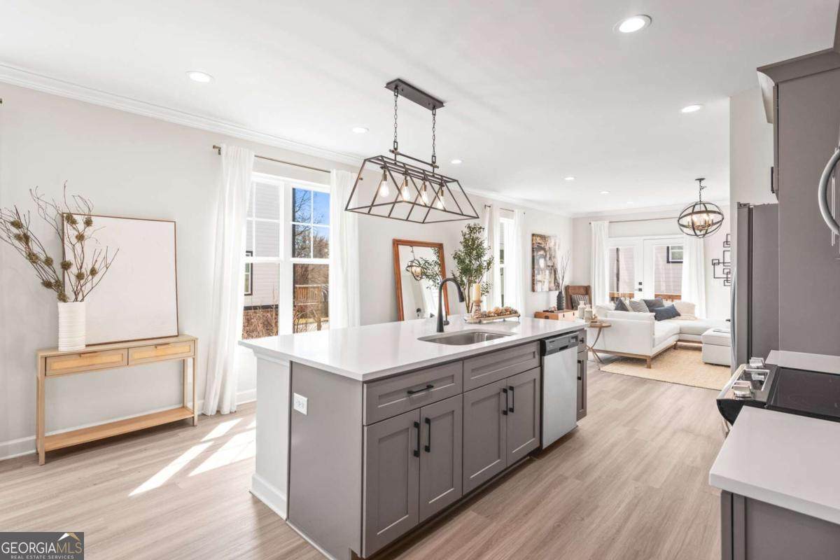 1967 Hollywood Road - Photo 1