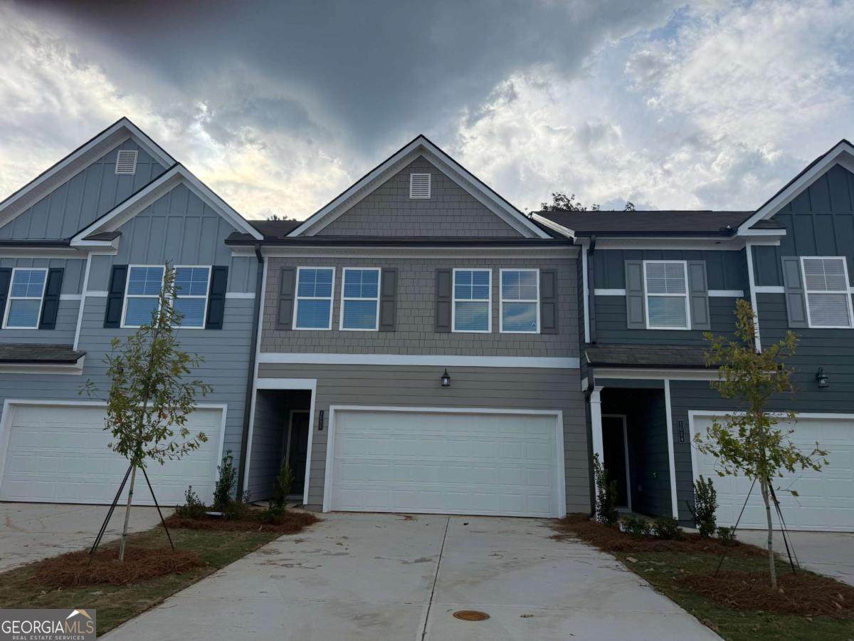 1035 Merritt Drive - Photo 1