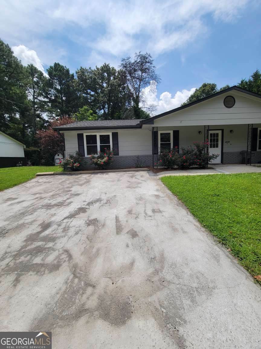 4648 Pine Tree Circle - Photo 1