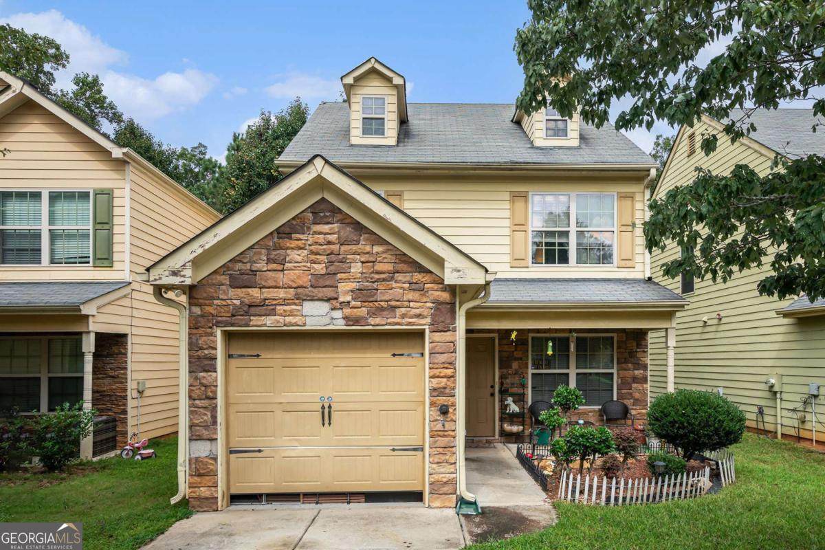 1045 Wedgewood Court - Photo 1