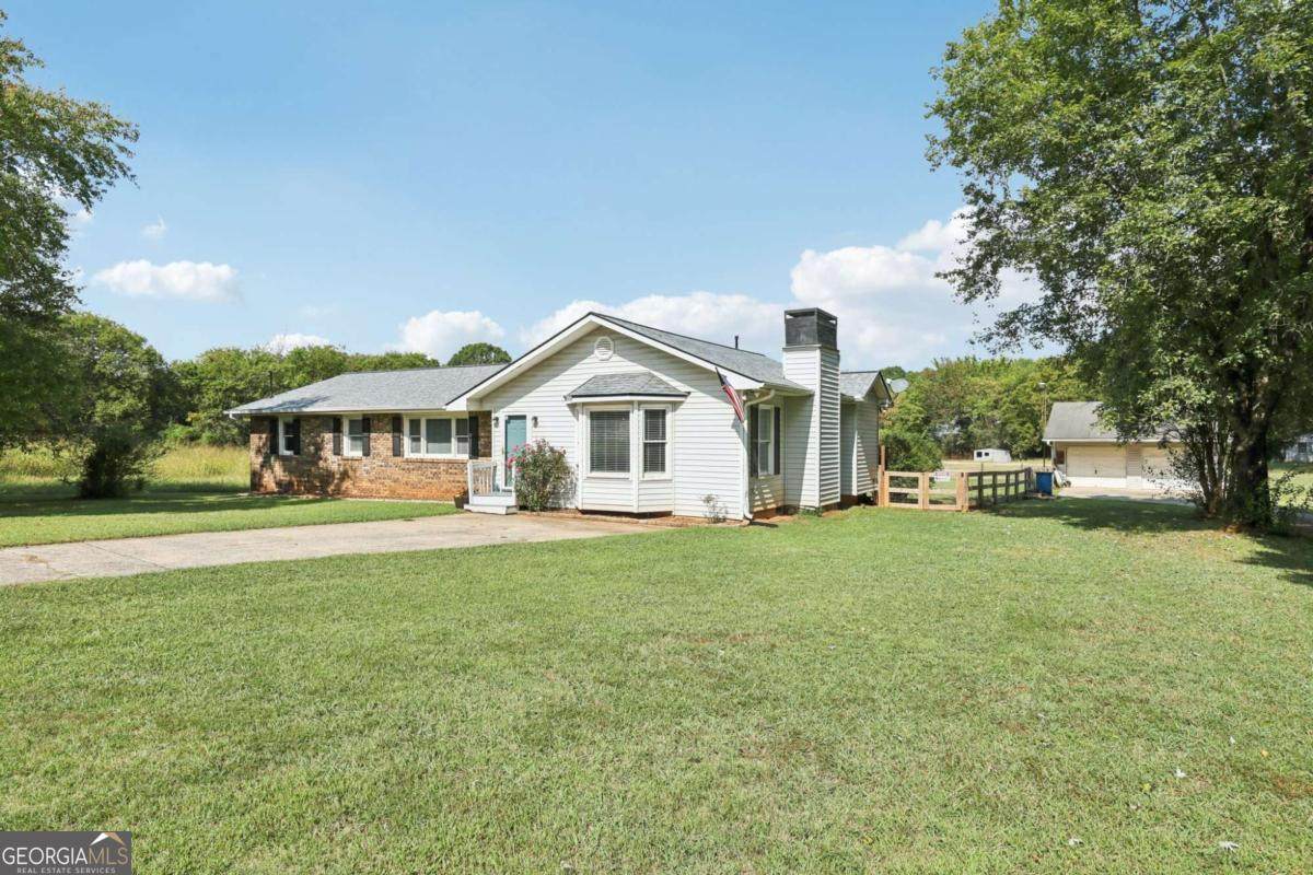 289 Old Cassville White Road - Photo 1