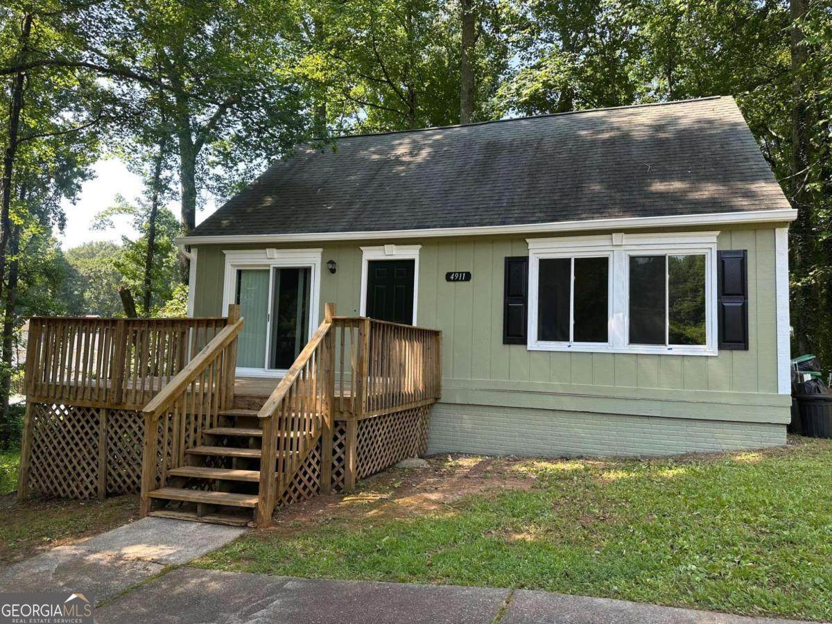 4911 Martins Crossing Road - Photo 1