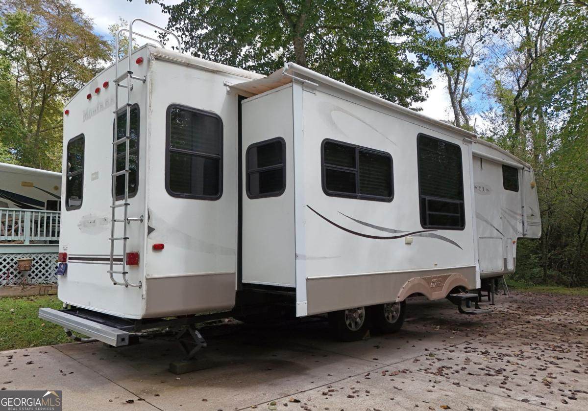 163 Moccasin Lane - Photo 1