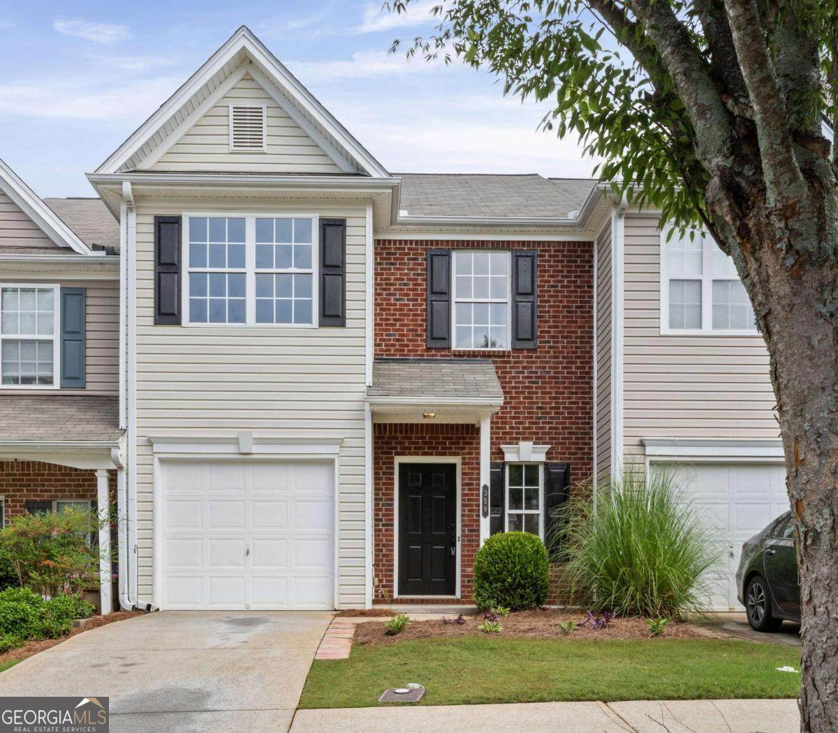 359 Azalea Circle - Photo 1