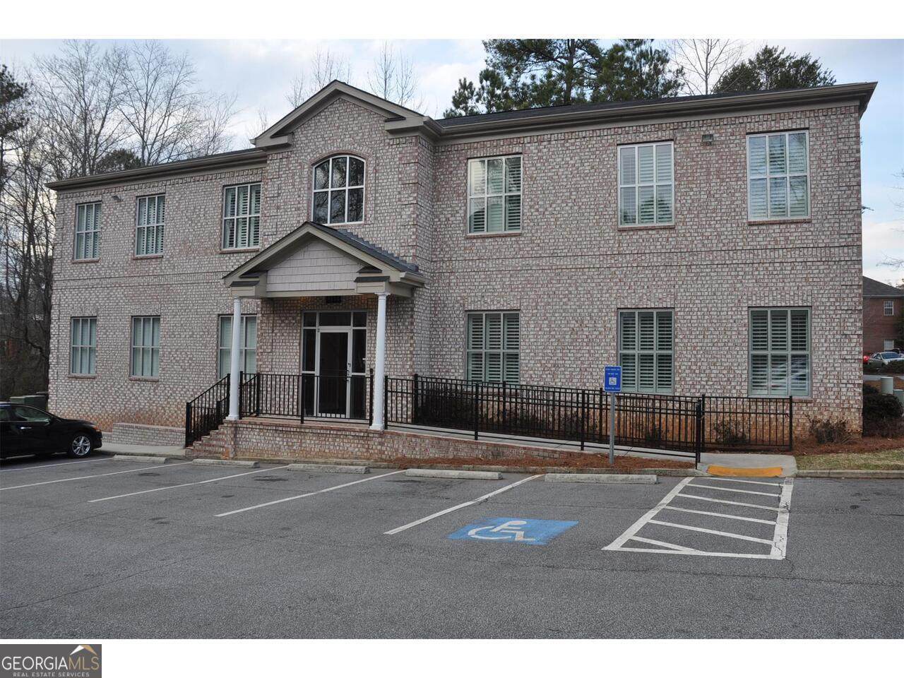 4652 Lawrenceville Highway - Photo 1